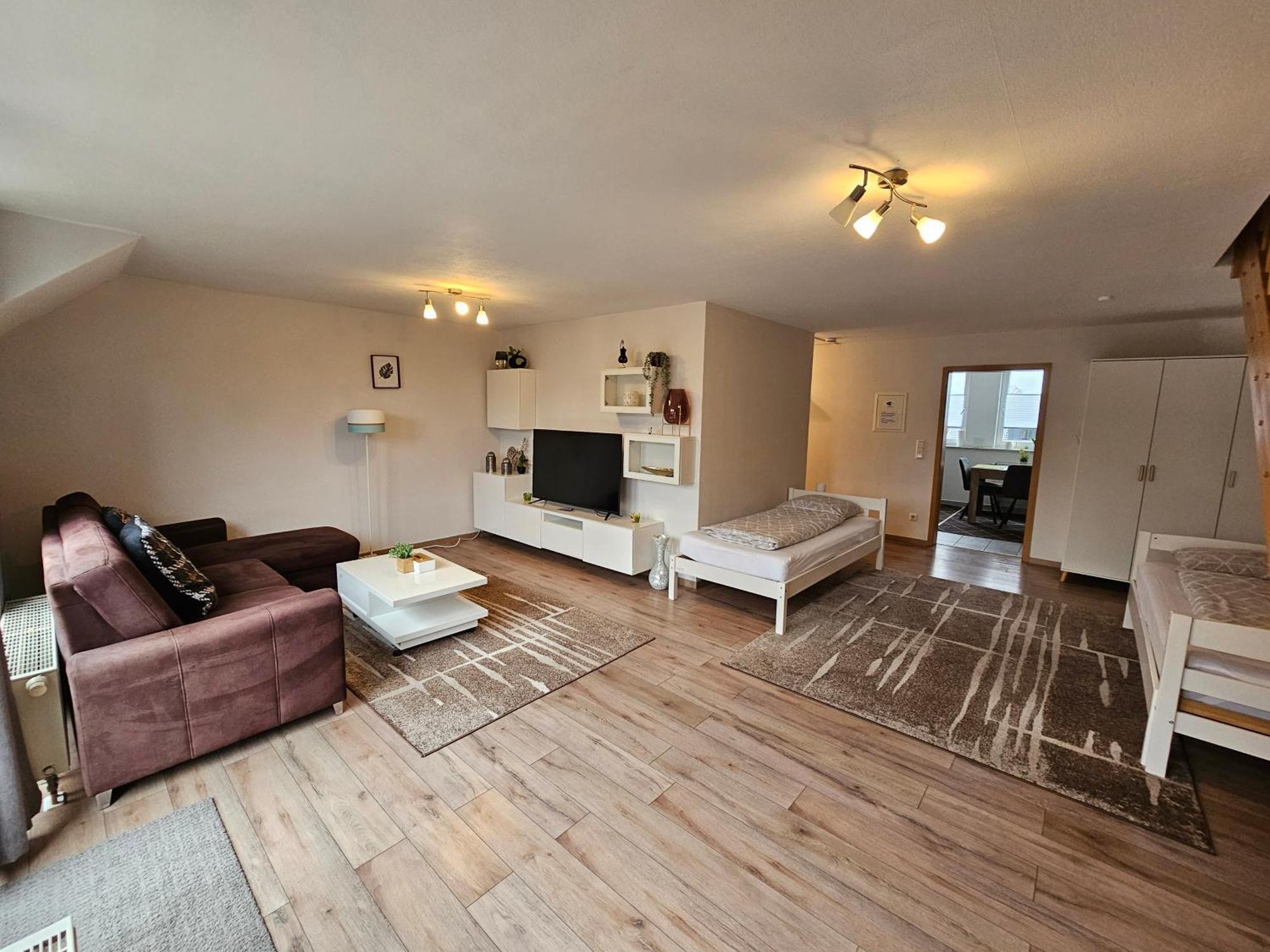 Wunderschöne Mit Großen Terrasse In Mülheim Heißen Apartment *
